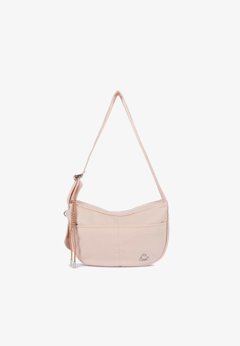 Sac d'épaule rose clair avec sangle réglable, poche avant, pampilles décoratives sur les côtés et petit ornement argenté en forme de cœur.