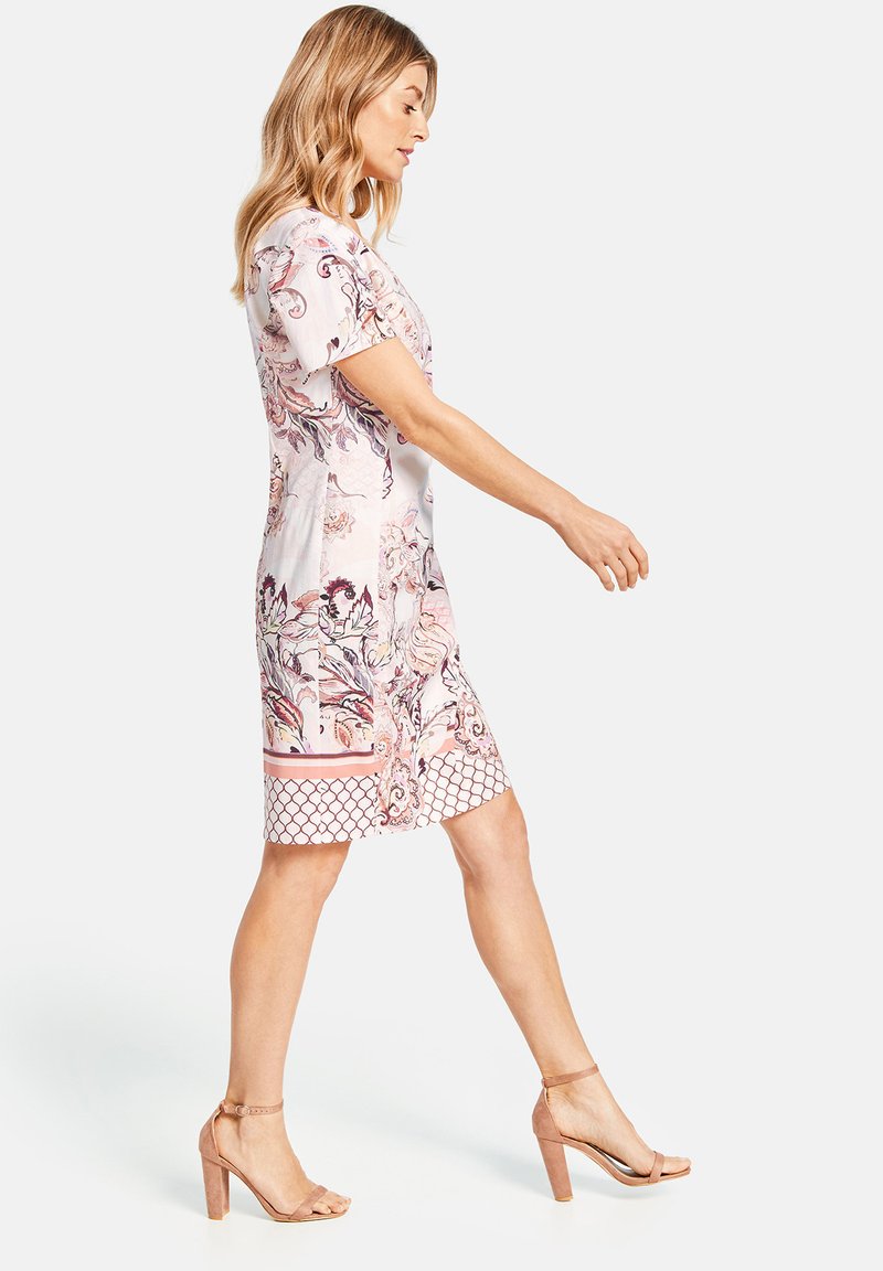 gerry weber retro print dress pink Gerry Weber KLEID GEWEBE KLEID MIT ALLOVERDESSIN - Day dress - pink/tobacco/flamingo print/multi-coloured