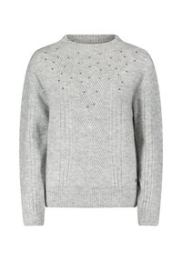 Hellgrauer Strickpullover mit geometrischem Muster, rundem Ausschnitt und dekorativen Nieten auf der Brust. Rippbündchen und Saum.