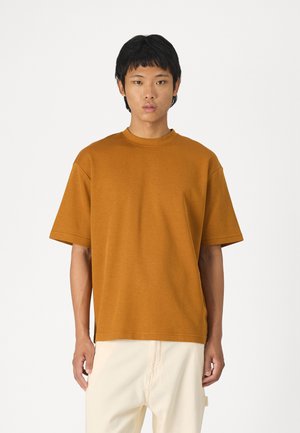 Selected SLHLOOSEOSCAR SS O-NECK TEE NOOS - Βασικό μπλουζάκι - cathay spice