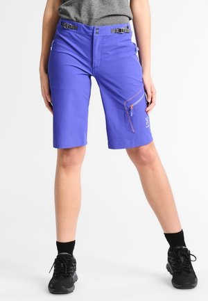 Urheilushortsit - purple