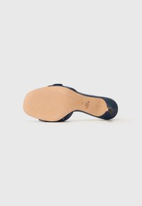 COACH MARGOT - Mules de salto - deep blue