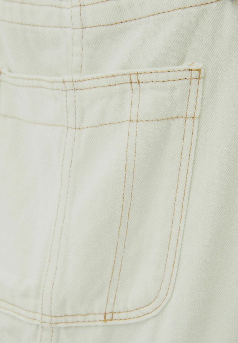 Damen Kleider | Bershka Latzhose white/weiß - GA00553 Damen Kleider | Bershka Latzhose white/weiß - GA00553