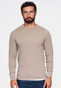 Sélectionné, beige
