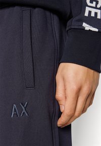 Armani Exchange Jogginghose - dark blue