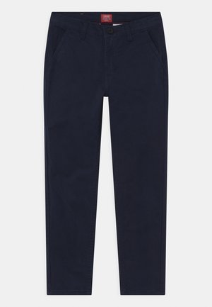 Chino - navy blazer