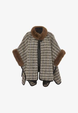 Rutet kappe med brun faux pels trim på kraven og manchetterne, med sort kant og en enkelt clasp lukning ved halsen.
