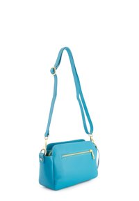 Blaue Leder-Umhängetasche mit strukturiertem Finish, goldenen Reißverschlussakzenten und einem verstellbaren Tragegurt. Verfügt über ein Hauptfach und eine Vordertasche.