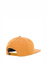 Orange Kappe mit flachem Schirm, aus Baumwolle. Besitzt einen Snapback-Verschluss, Nahtdetails und ein kontrastierendes dunkles Innenfutter.