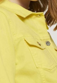 TOM TAILOR Chaqueta vaquera - light yellow