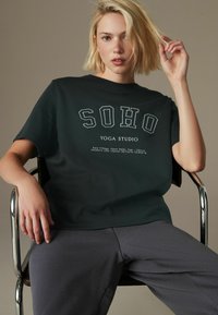 Next HEAVYWEIGHT SHORT SLEEVE CREW NECK STANDARD - Marškinėliai su spaudiniu - soho graphic
