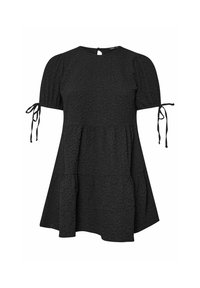 Vestito nero a maniche corte con tessuto texturizzato, scollatura rotonda e dettagli a lacci sulle maniche, caratterizzato da una silhouette svasata e a più strati.