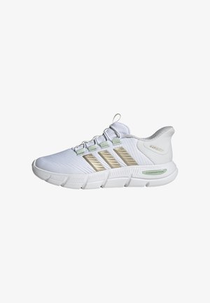 Baskets blanches de sport avec des rayures beiges, semelle rembourrée appelée "Cloudfoam Flex", empeigne en mesh et languette avec languette de tirage.