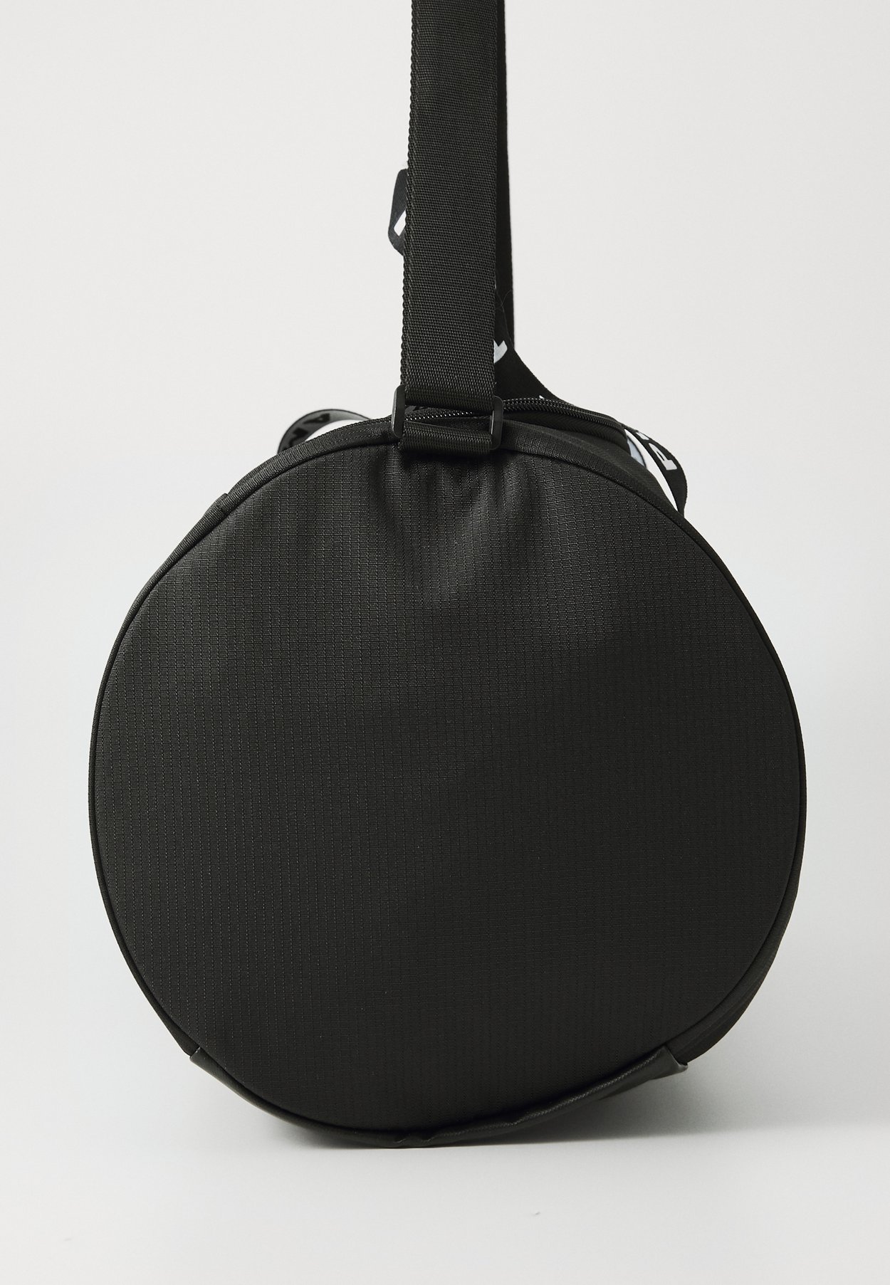 AT ESS BARREL BAG UNISEX