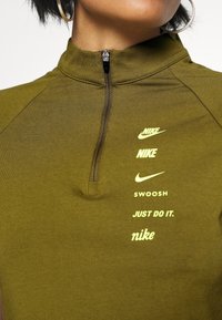 Nike Sportswear Žerzejové šaty - khaki