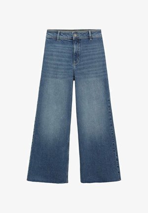 Weite Jeans aus Denim in mittlerem Blau, mit hoher Taille, Reißverschluss und aufgesetzten Taschen auf der Rückseite. Der Stoff hat eine glatte Textur mit einem dezenten Verblassen.