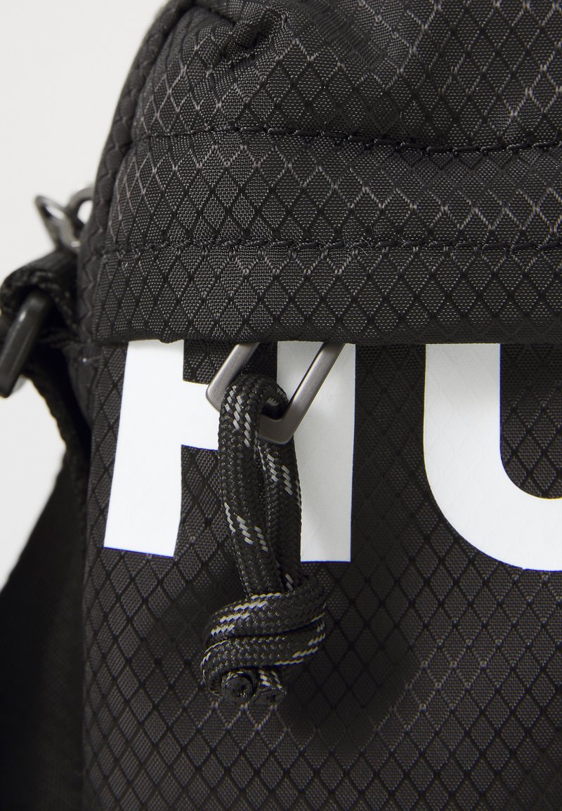 HUGO SHAUN ZIP Borsa a tracolla black/nero Zalando