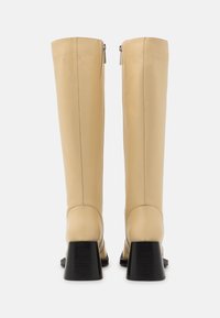 ASRA KERRIA - Botas - duckling