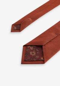 Next SET REGULAR FIT - Mouchoir de poche - rust orange