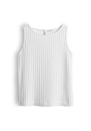 Top bianco senza maniche in maglia a coste con scollo rotondo e piccola chiusura con bottone sul retro.