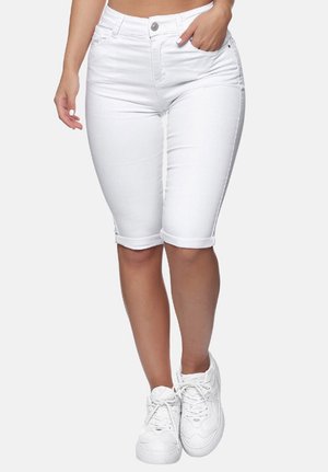 Elara CAPRI - Shorts di jeans - weiß