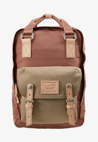 Unselected, chestnut/almond