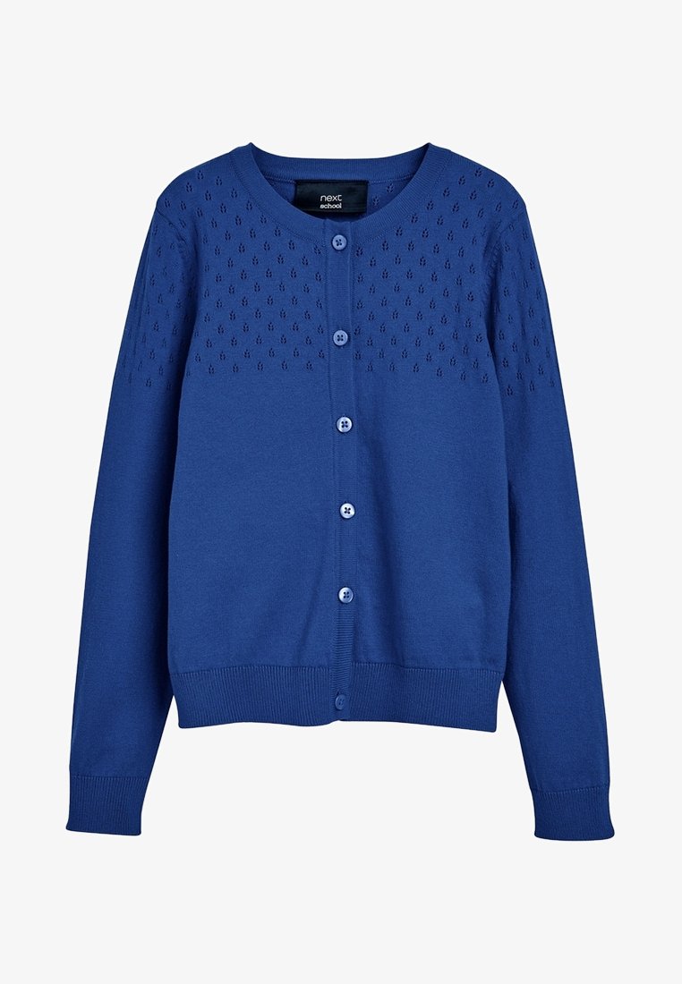 Cardigan bleu à manches longues avec boutons, motif tricot texturé sur le haut de la poitrine et les épaules, poignets et ourlet côtelés.