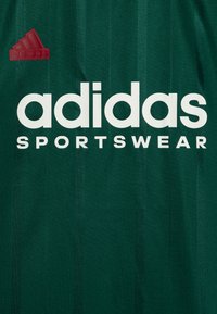adidas Performance TIRO NATIONS PACK KIDS - Apdrukāts T-krekls - dark green/collegiate burgundy/cloud white