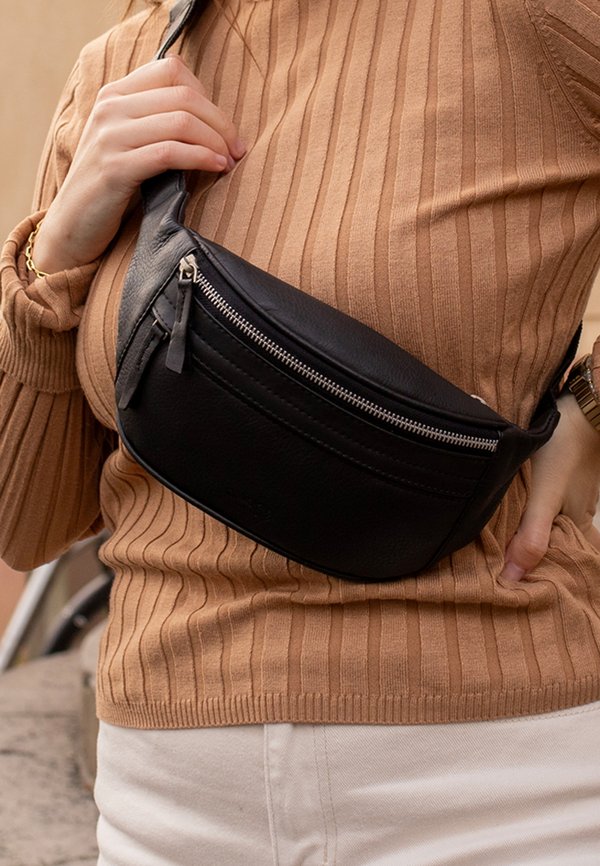 SPENCER - Gürteltasche - schwarz rindsleder