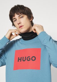 HUGO DURAGOL - Camisola - medium blue
