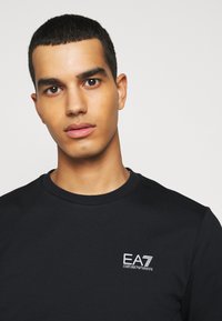 EA7 Emporio Armani Sweater - night blue/silver
