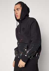 Carlo Colucci HOODIE - Sweatshirt - black