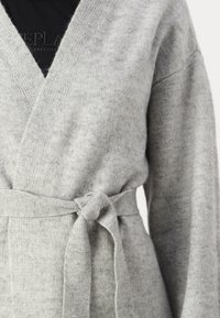 Aware VMMAGALENE LONG CARDIGAN - Casaco de malha - light grey