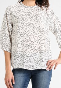 Soyaconcept Camicetta - off-white
