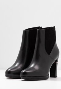 Tamaris Heart & Sole Botines de tacón - black