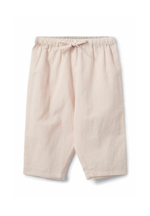 Jasnoróżowe bawełniane spodenki do kolan z elastycznym paskiem i zawiązywanym sznurkiem z przodu na białym tle.