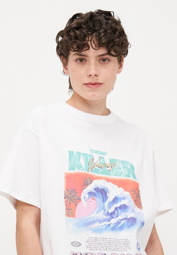 THE SIGNATURE TEE - Beach accessory2