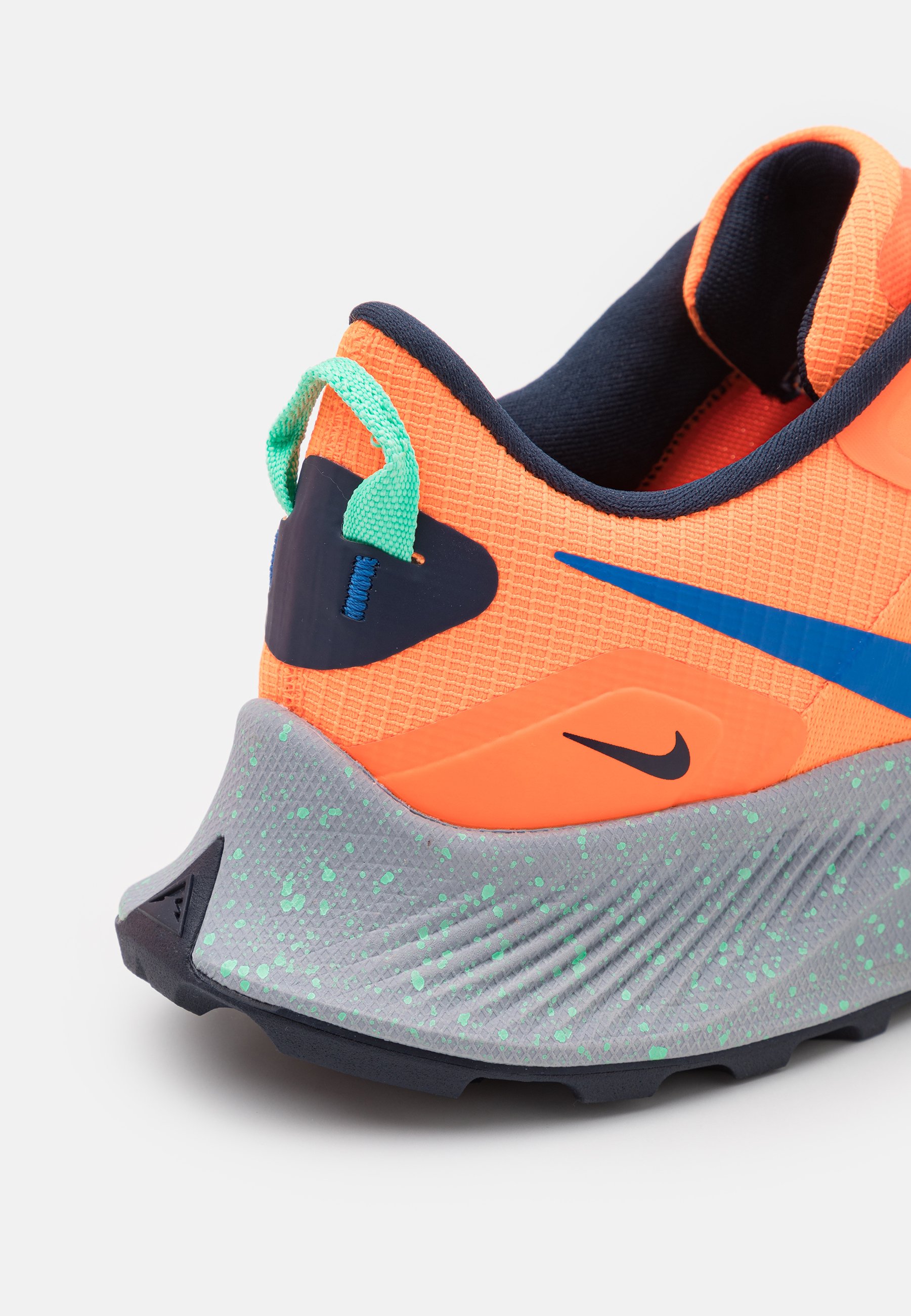 Nike Performance PEGASUS TRAIL 3 - Zapatillas de trail running - total  orange/signal blue/wolf grey/obsidian/green glow/naranja - Zalando.es