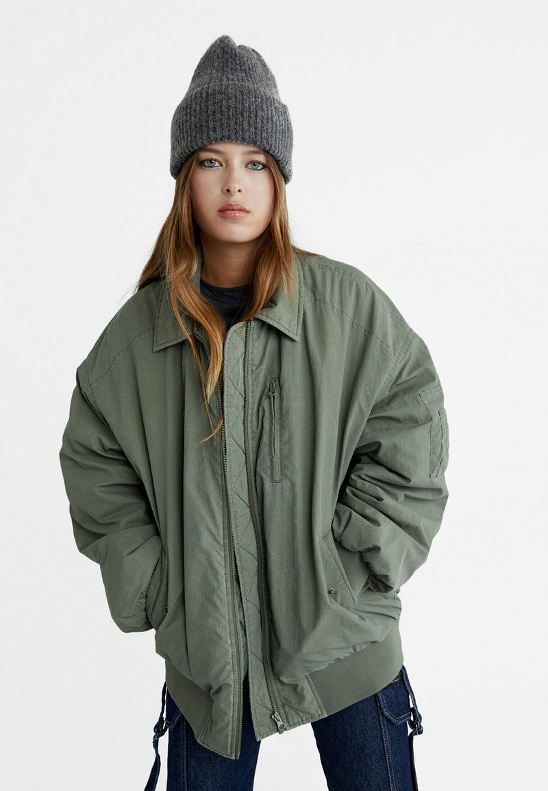 Stradivarius WITH POCKETS Bombertakki Khaki Zalando fi stradivarius-with-pockets-bombertakki-khaki-zalando-fi