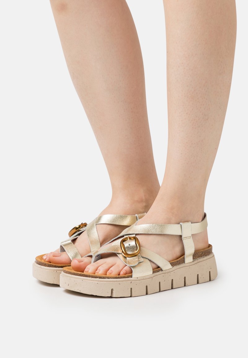 mtng sandales à plateforme