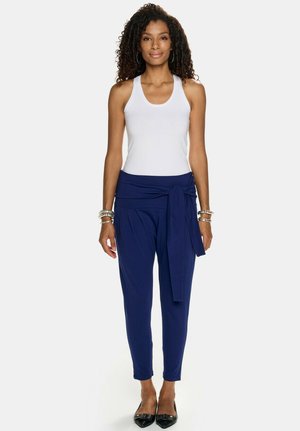 NORA - Spodnie materiałowe