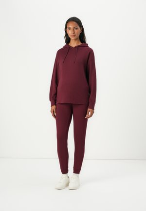 SET - Träningsset - dark red