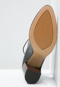 Clarks Hoge hakken - black
