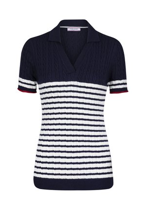 Marineblå og hvidstribet kortærmet polo sweater med v-udskæring, der har ribbet tekstur og røde detaljer på ærmerne.