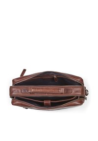 Sac en cuir marron avec une ouverture zippée, doté d'une poignée renforcée, de poches intérieures et d'une finition texturée. La vue de dessus montre l'agencement des compartiments.