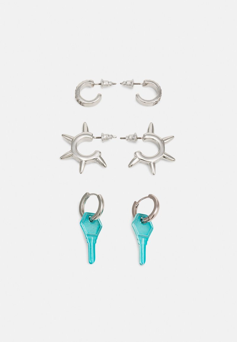Uncommon Souls Boucles d'oreilles argenté