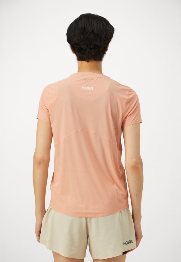 AIROLITE RUN SHORT SLEEVE - Sports T-shirt - dry clay3