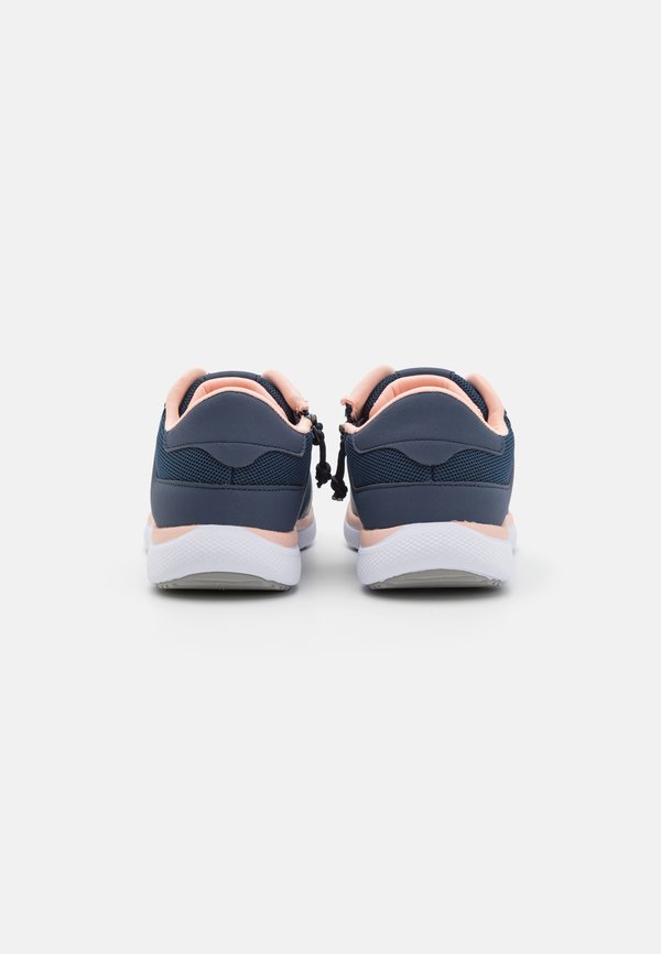 VOYAGE  - Trainers3