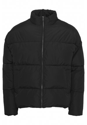 Schwarze gepolsterte Jacke mit hohem Kragen, durchgehendem Reißverschluss und Seitentaschen. Hat eine kastige Form und eine glatte Textur.