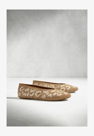 Next, REGULAR FIT - N.PREMIUM HAND BEADED BALLET FLATS . - Balerini - leopard